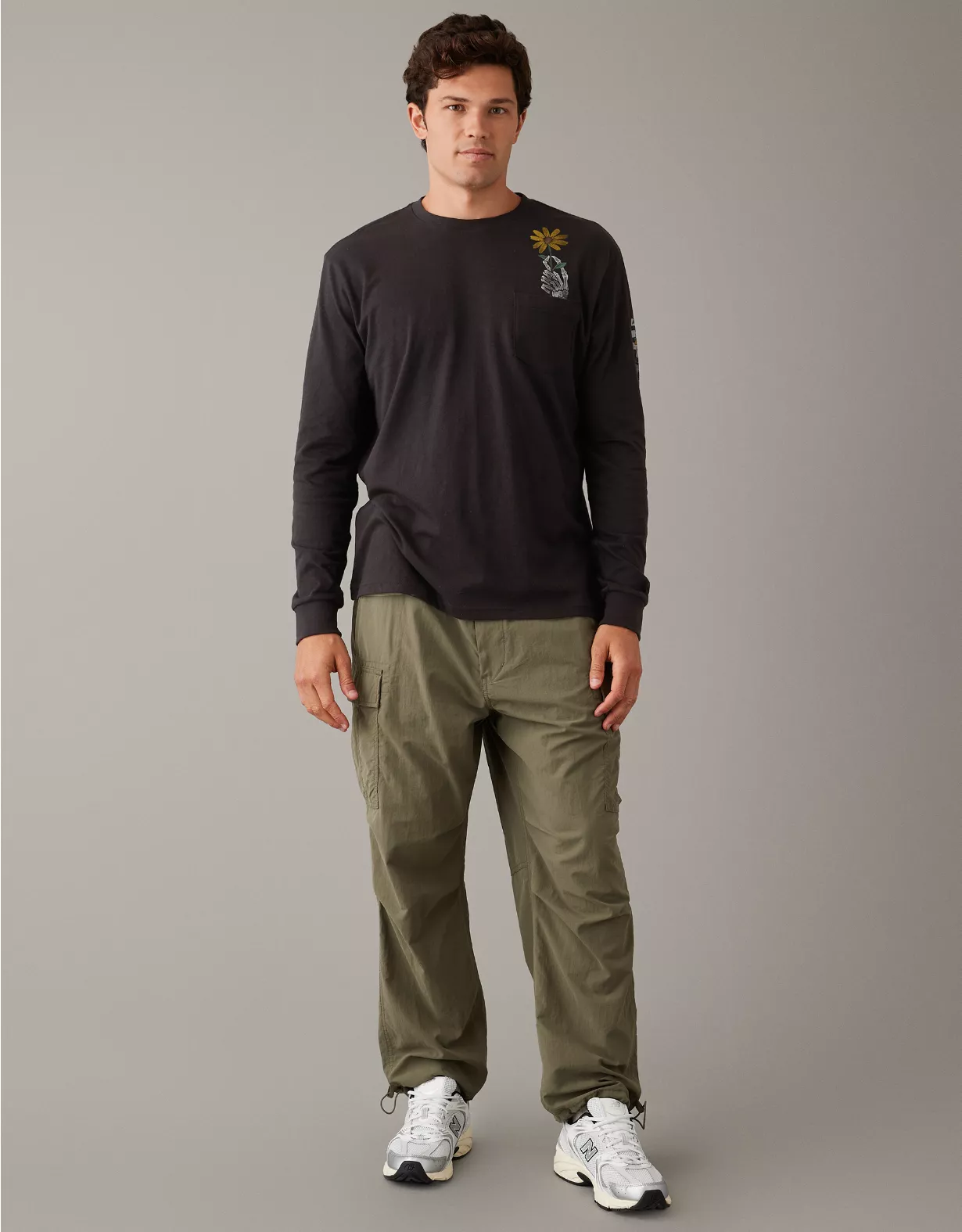 AE Super Soft Long-Sleeve Halloween Graphic T-Shirt