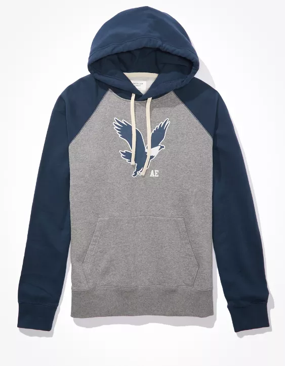 AE Super Soft Graphic Raglan Hoodie - Image 3