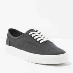 AE Men's Classic Canvas Sneaker
