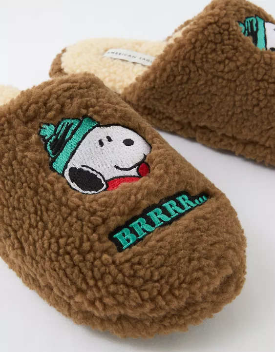 AE Snoopy Fleece Slipper - Image 3