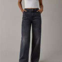 AE Super High-Waisted Baggy Wide-Leg Cargo Jean