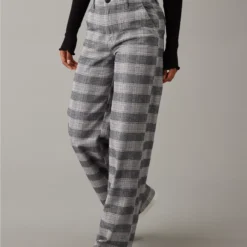 AE Super High-Waisted Baggy Wide-Leg Trouser