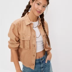 AE Cropped Long-Sleeve Cargo Button-Up Shirt