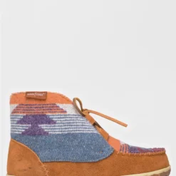 Minnetonka Women's Torrey Boot