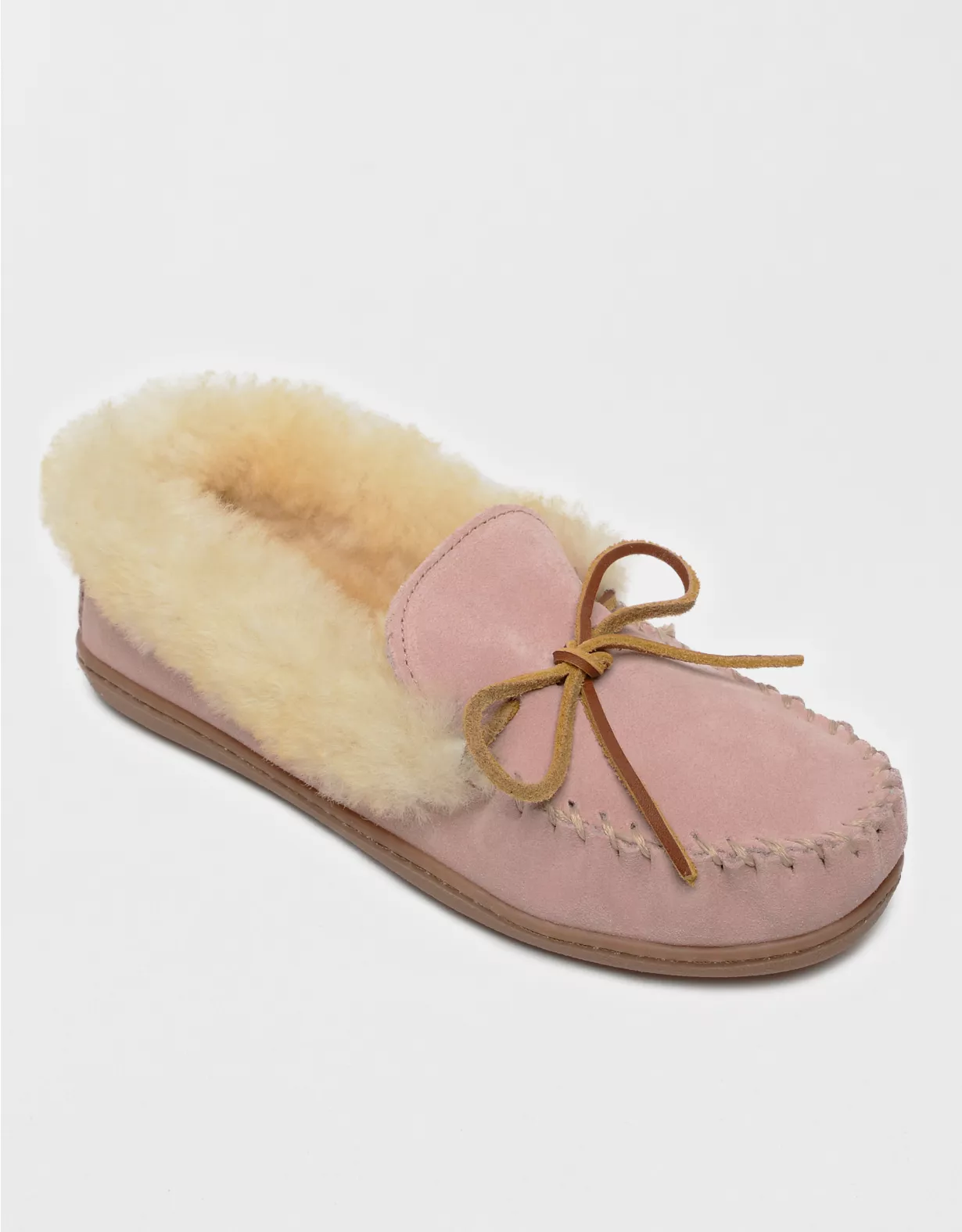 Minnetonka Women's Alpine Sheepskin Moccasin - Image 2