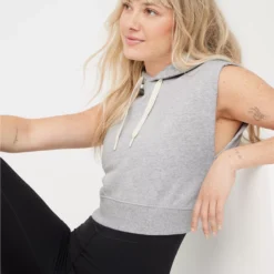 OFFLINE By Aerie Throw-Back Hoodie Vest