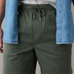 AE Flex 5.5" Lived-In Trekker Short