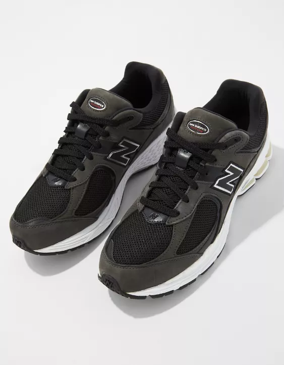 New Balance Men's 2002 Sneaker - Image 2