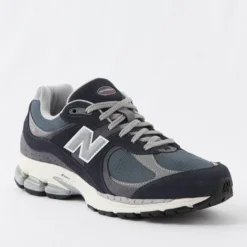 New Balance Men's 2002R Sneaker