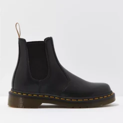 Dr. Martens 2976 Vegan Chelsea Boot